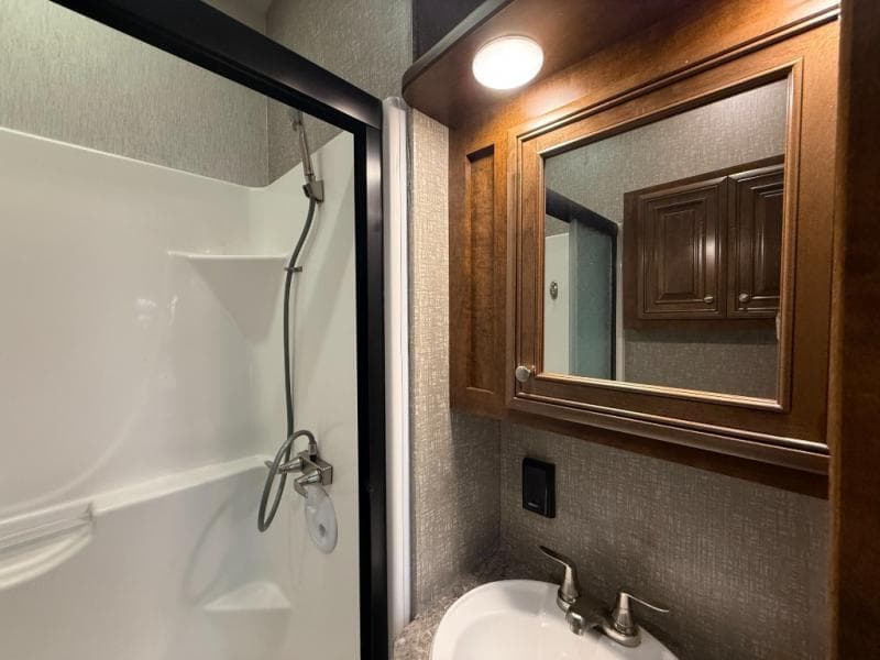 2019 Heartland 2019 Heartland Bighorn - thumbnail 26