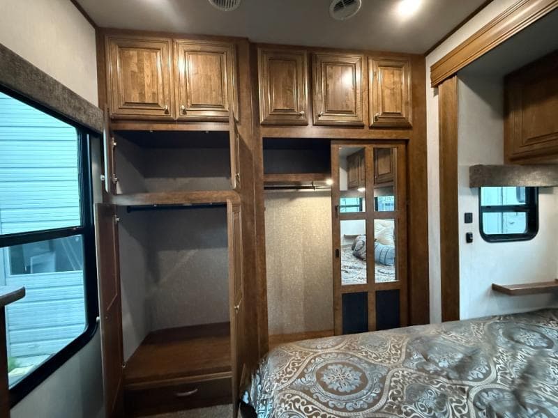 2019 Heartland 2019 Heartland Bighorn - thumbnail 34