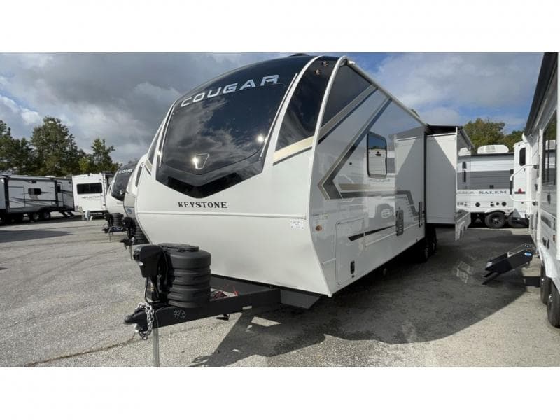 2026 Keystone RV 2026 Keystone RV Cougar Half Ton - thumbnail 5