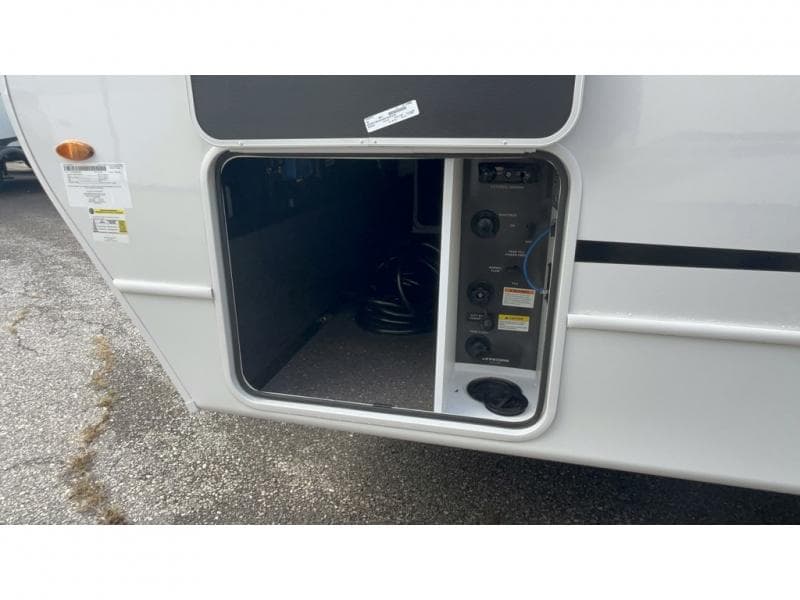2026 Keystone RV 2026 Keystone RV Cougar Half Ton - thumbnail 6