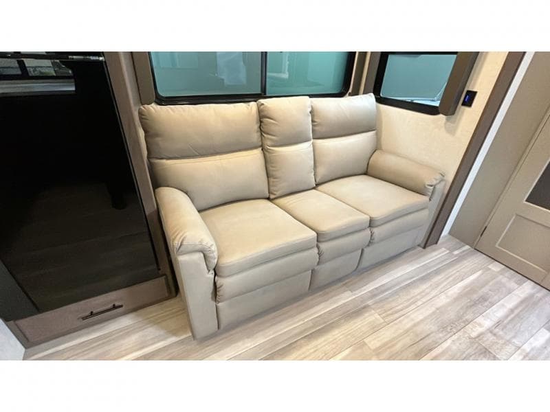 2026 Keystone RV 2026 Keystone RV Cougar Half Ton - thumbnail 14