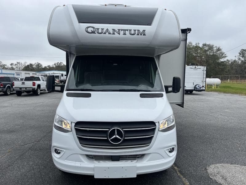 2023 Thor Motor Coach 2023 Thor Motor Coach Quantum - thumbnail 6