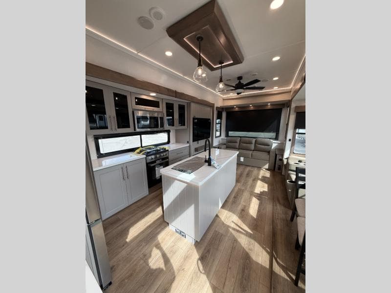 2026 Alliance RV 2026 Alliance RV Benchmark - thumbnail 14