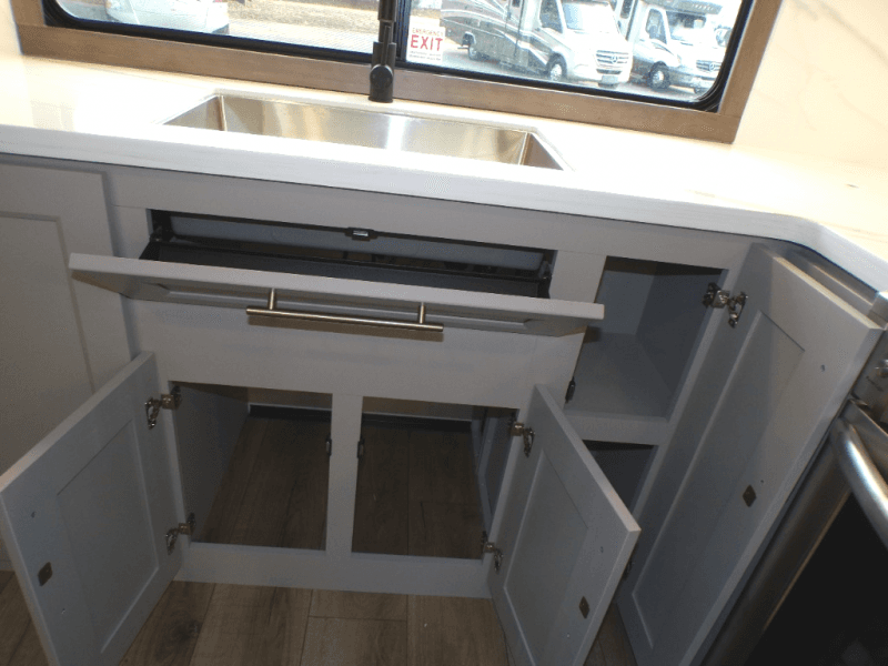 2026 Alliance RV 2026 Alliance RV Paradigm - thumbnail 30