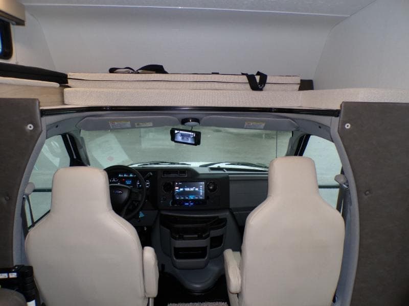 2026 Coachmen 2026 Coachmen Leprechaun - thumbnail 41