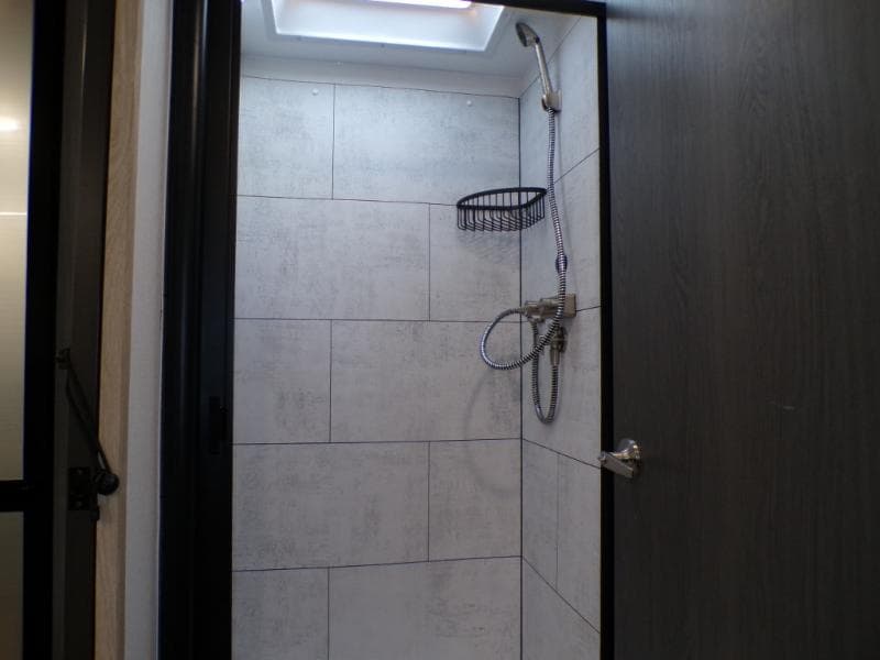 2026 Coachmen 2026 Coachmen Leprechaun - thumbnail 60