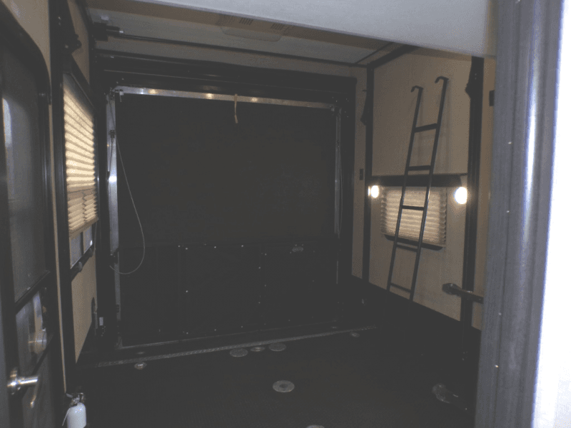 2018 Dutchmen 2018 Dutchmen Voltage - thumbnail 42