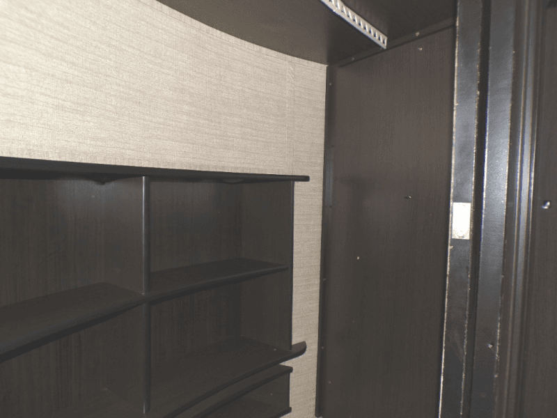 2018 Dutchmen 2018 Dutchmen Voltage - thumbnail 55