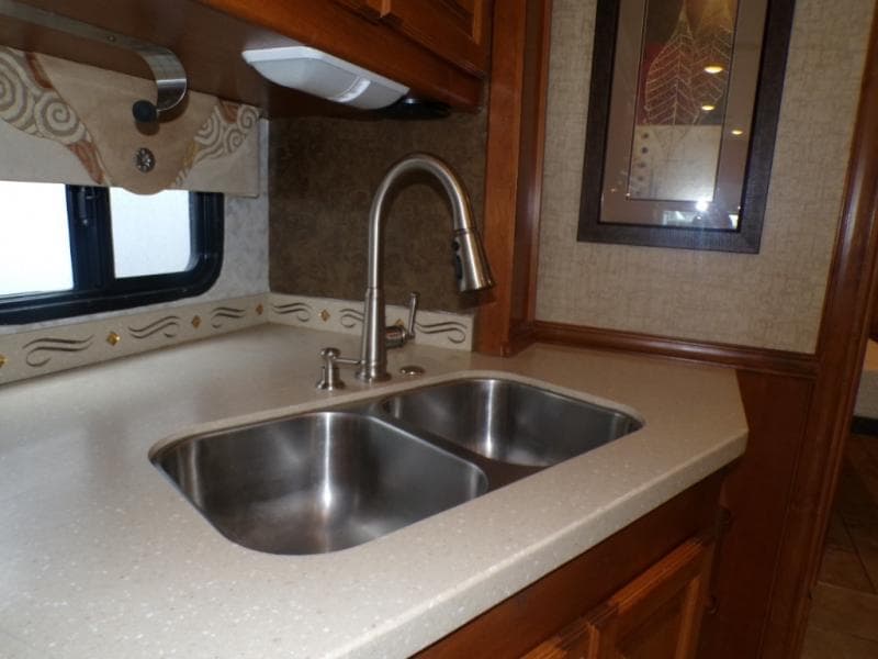 2014 Tiffin 2014 Tiffin Allegro Red - thumbnail 49