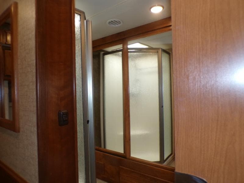 2014 Tiffin 2014 Tiffin Allegro Red - thumbnail 78