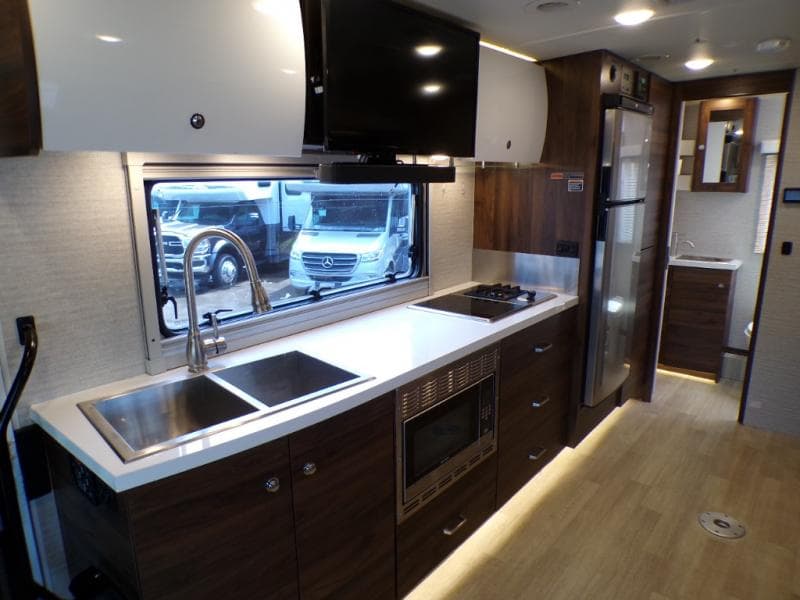 2024 Winnebago 2024 Winnebago View - thumbnail 22