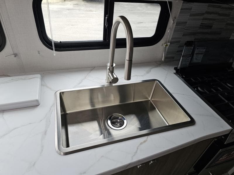 2026 Coachmen 2026 Coachmen Freelander - thumbnail 24