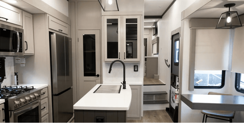 2025 Palomino 2025 Palomino Columbus - thumbnail 59