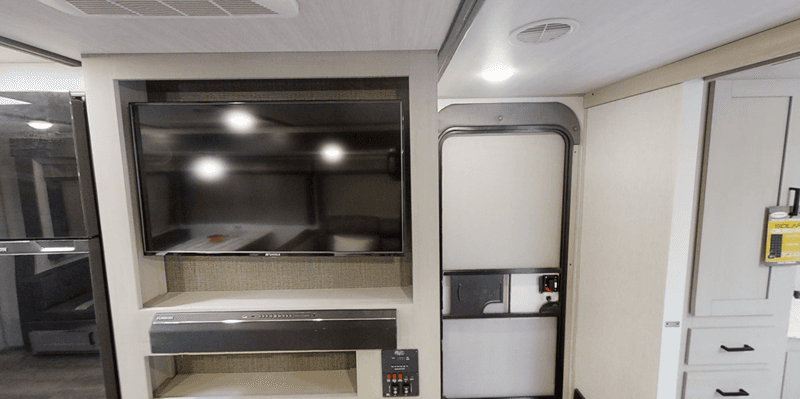 2024 Forest River 2024 Forest River Wildwood Heritage Glen Hyper-Lyte - thumbnail 5