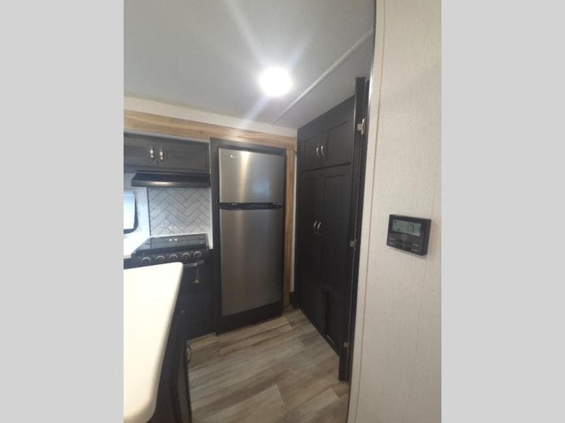 2022 Coachmen 2022 Coachmen Freedom Express - thumbnail 11