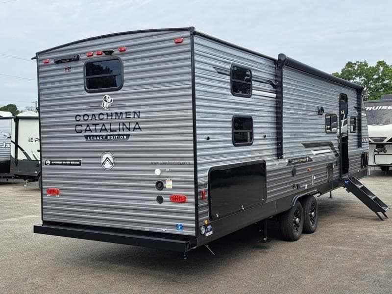 2026 Coachmen 2026 Coachmen Catalina Legacy Edition - thumbnail 5