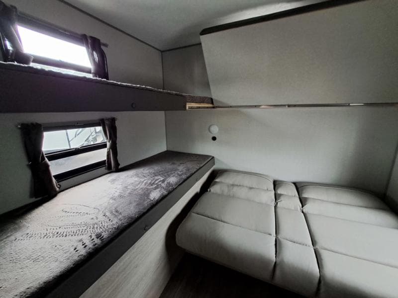 2026 Coachmen 2026 Coachmen Catalina Legacy Edition - thumbnail 13