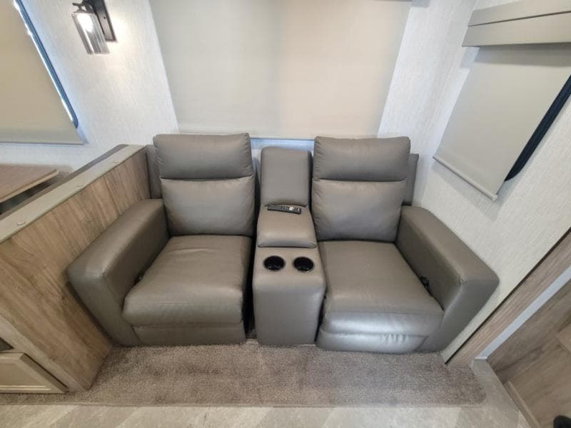 2023 Palomino 2023 Palomino SolAire - thumbnail 16