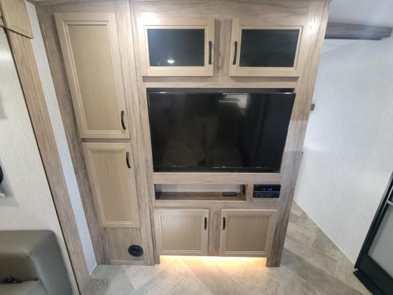 2023 Palomino 2023 Palomino SolAire - thumbnail 17