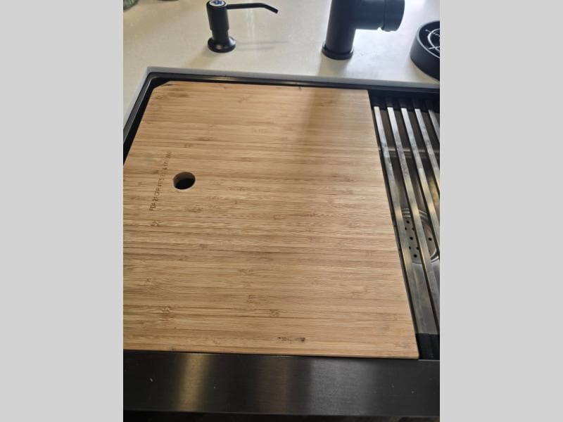 2024 Forest River 2024 Forest River Cherokee Grey Wolf Black Label - thumbnail 22