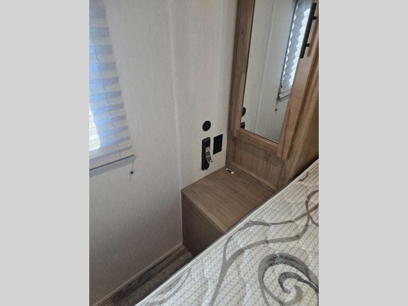 2024 Forest River 2024 Forest River Cherokee Grey Wolf Black Label - thumbnail 34