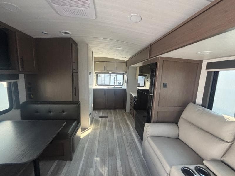 2026 Keystone RV 2026 Keystone RV Cougar Half Ton - thumbnail 17