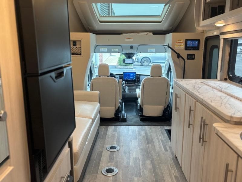 2025 Thor Motor Coach 2025 Thor Motor Coach Compass - thumbnail 28