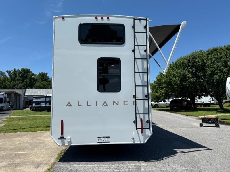 2026 Alliance RV 2026 Alliance RV Benchmark - thumbnail 38
