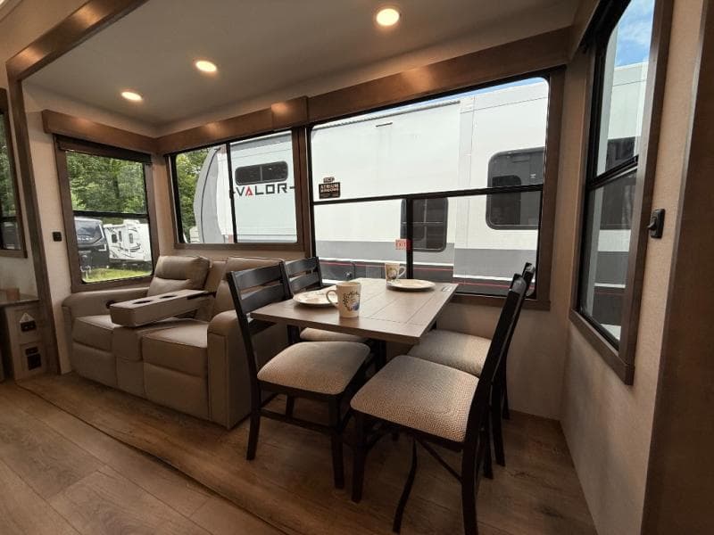 2026 Alliance RV 2026 Alliance RV Benchmark - thumbnail 15