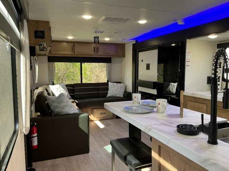 2025 Forest River 2025 Forest River Cherokee Grey Wolf - thumbnail 9