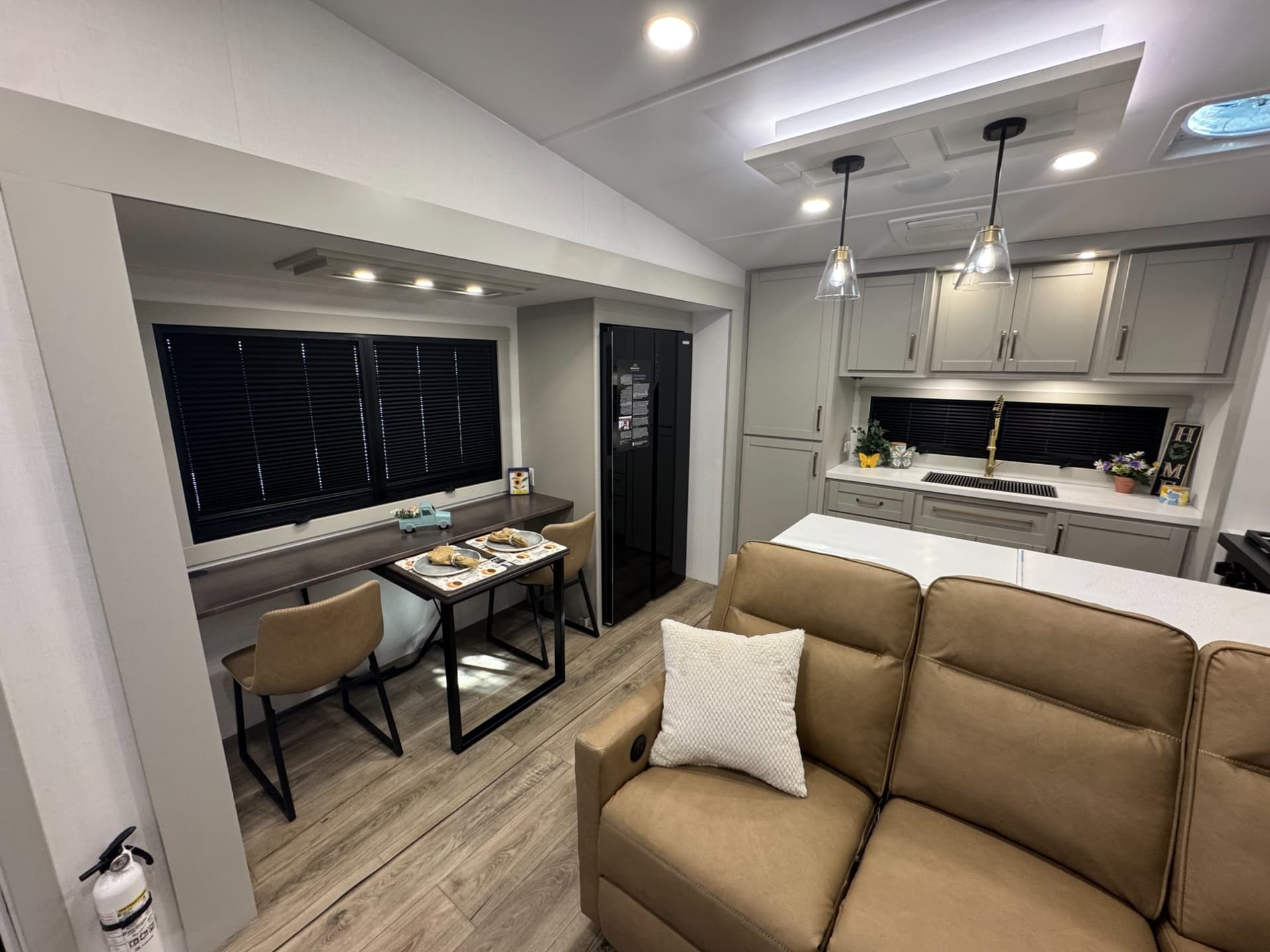 2026 Brinkley RV 2026 Brinkley RV Model Z - thumbnail 6