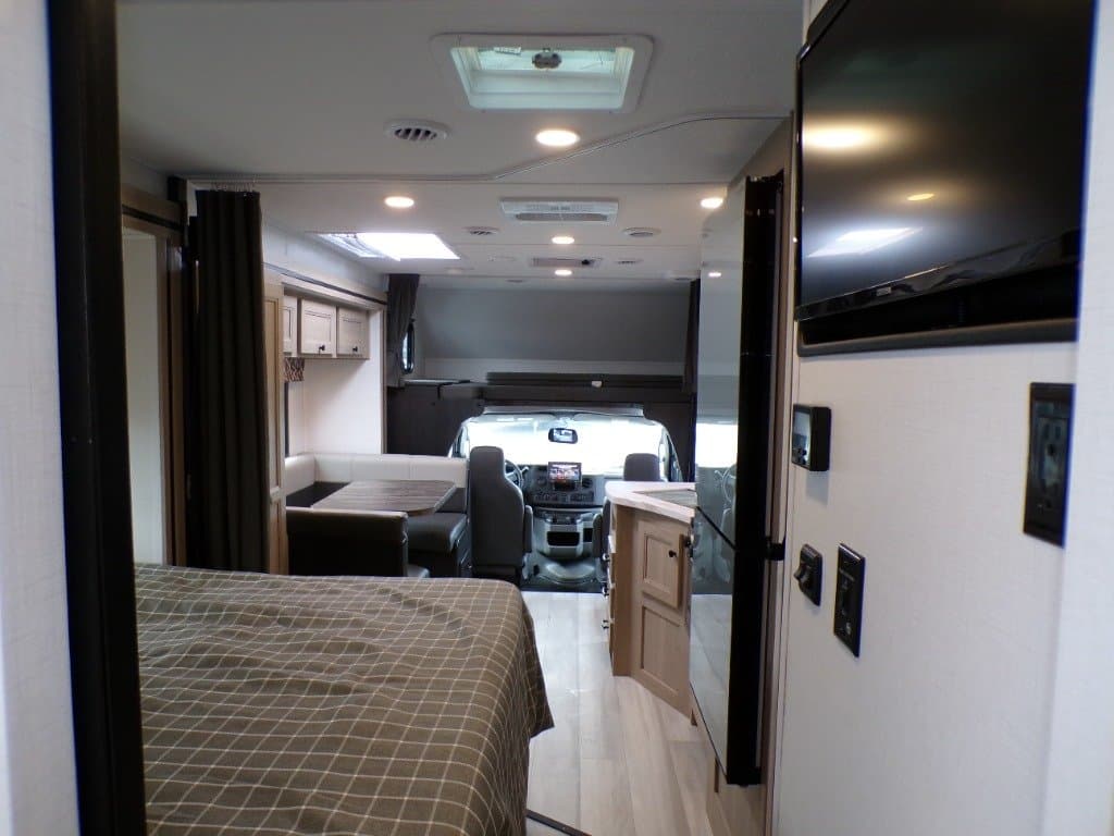 2025 Forest River 2025 Forest River Sunseeker - thumbnail 26