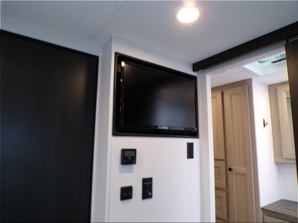 2025 Forest River 2025 Forest River Sunseeker - thumbnail 55