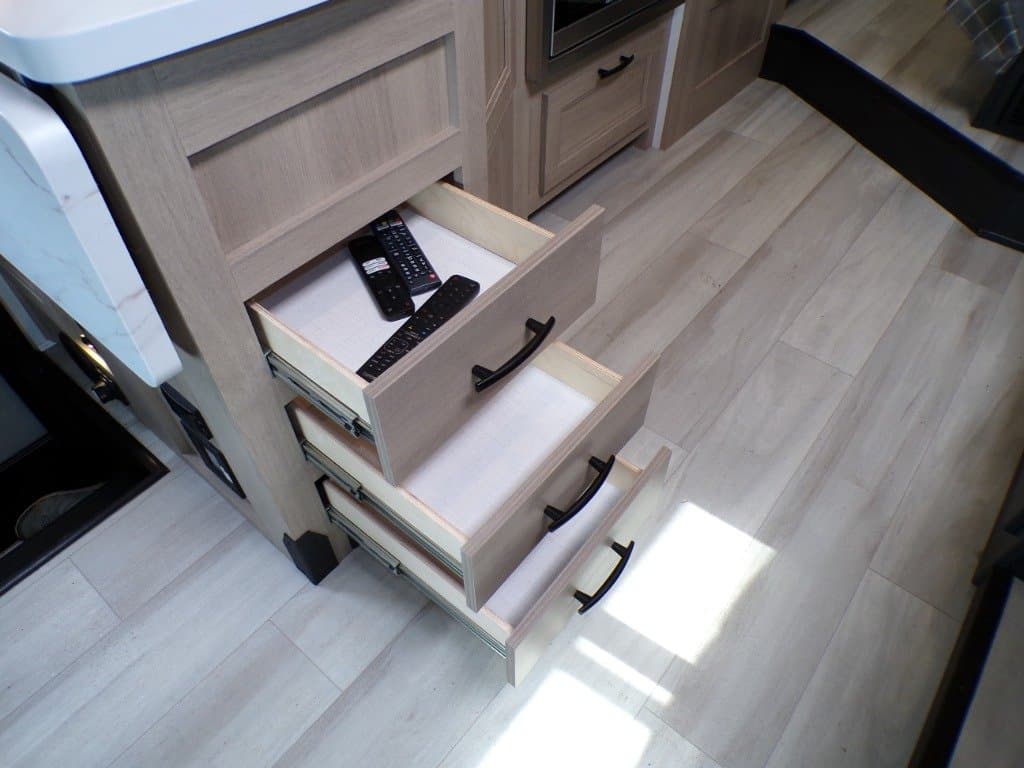 2025 Forest River 2025 Forest River Sunseeker - thumbnail 38