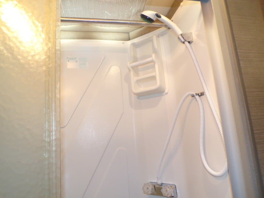 2016 Fleetwood 2016 Fleetwood Storm - thumbnail 60