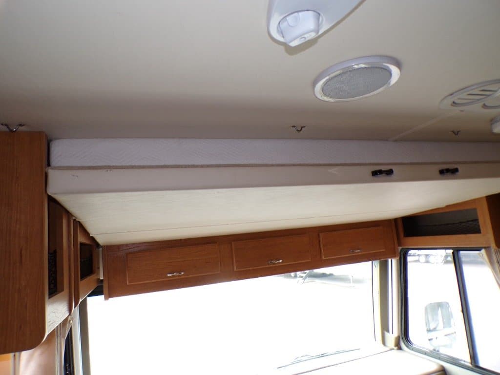 2016 Fleetwood 2016 Fleetwood Storm - thumbnail 41