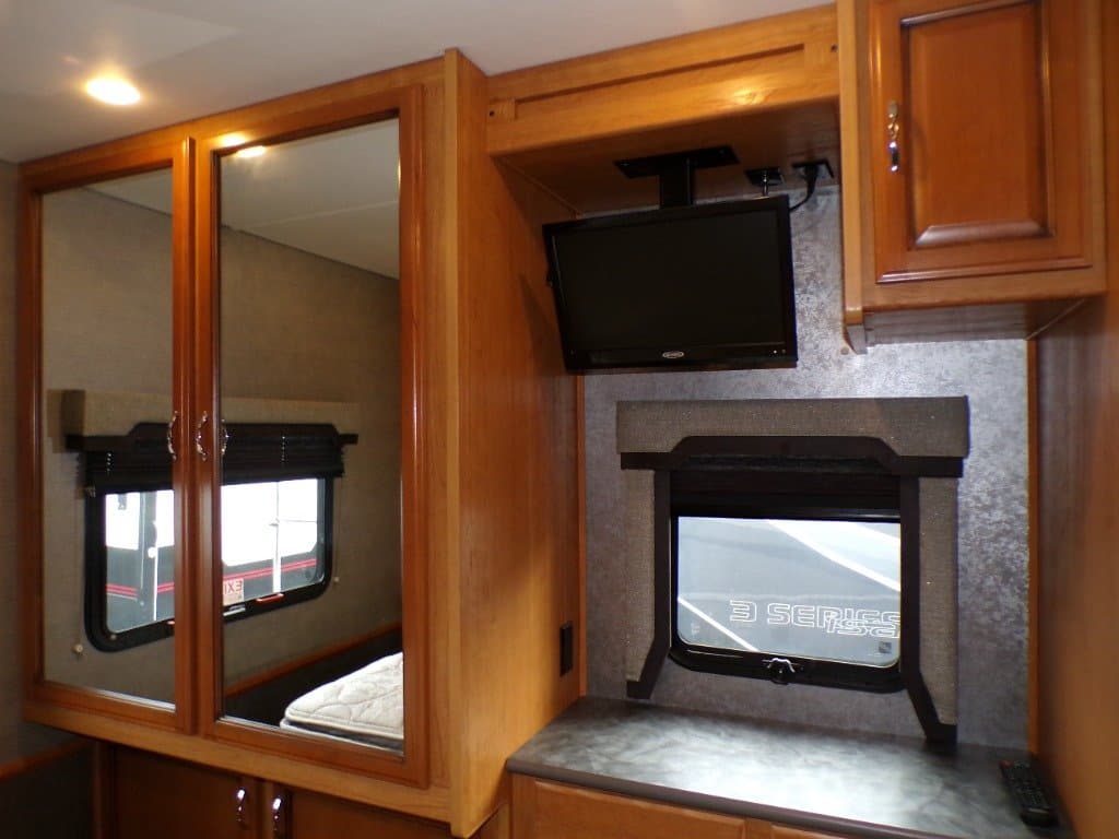 2016 Fleetwood 2016 Fleetwood Storm - thumbnail 49