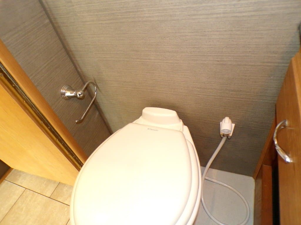 2016 Fleetwood 2016 Fleetwood Storm - thumbnail 59