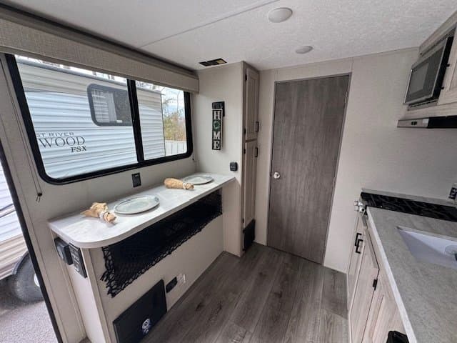 2024 Coachmen 2024 Coachmen Catalina Summit Series 7 - thumbnail 8