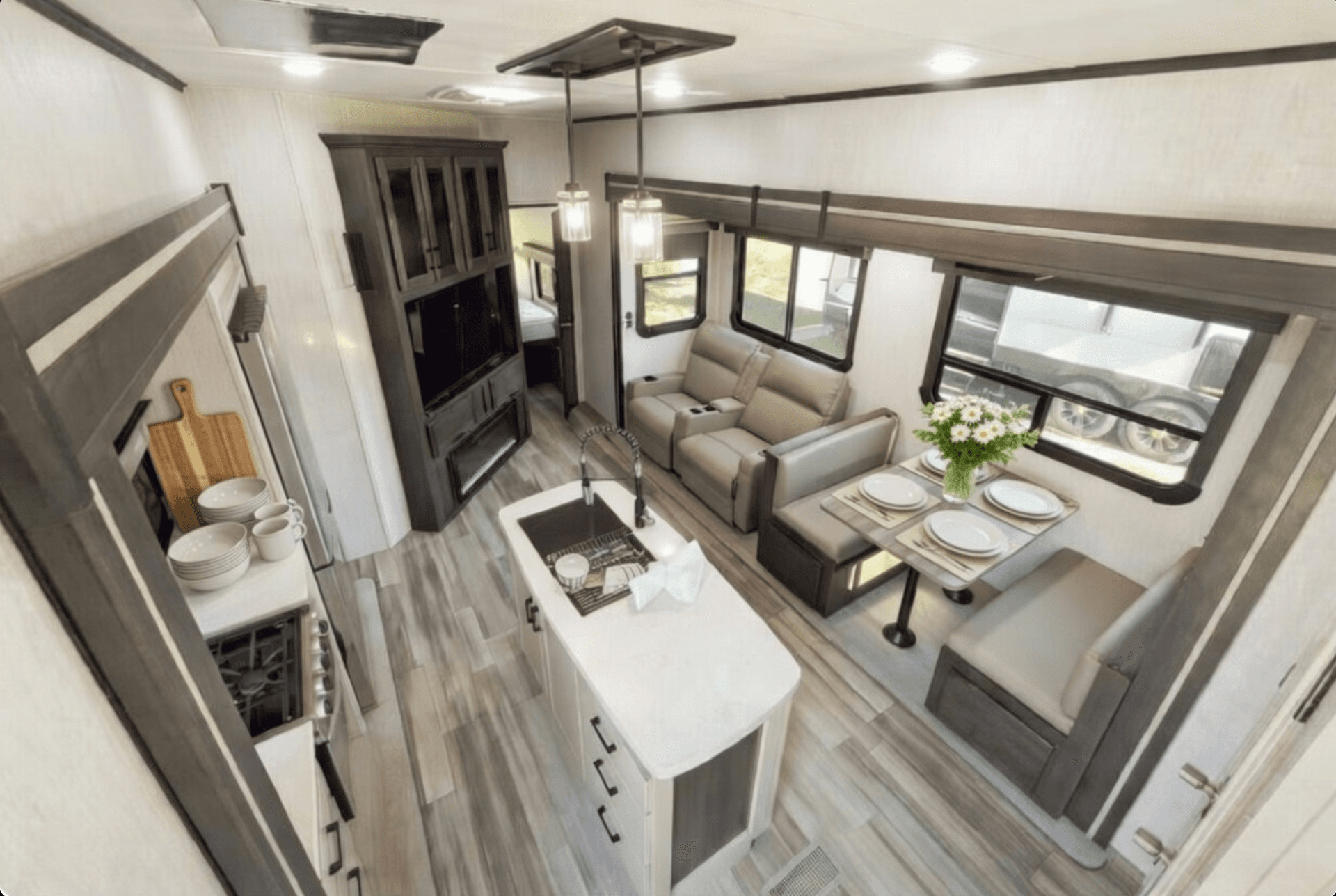 2022 CrossRoads 2022 CrossRoads Cruiser - thumbnail 6