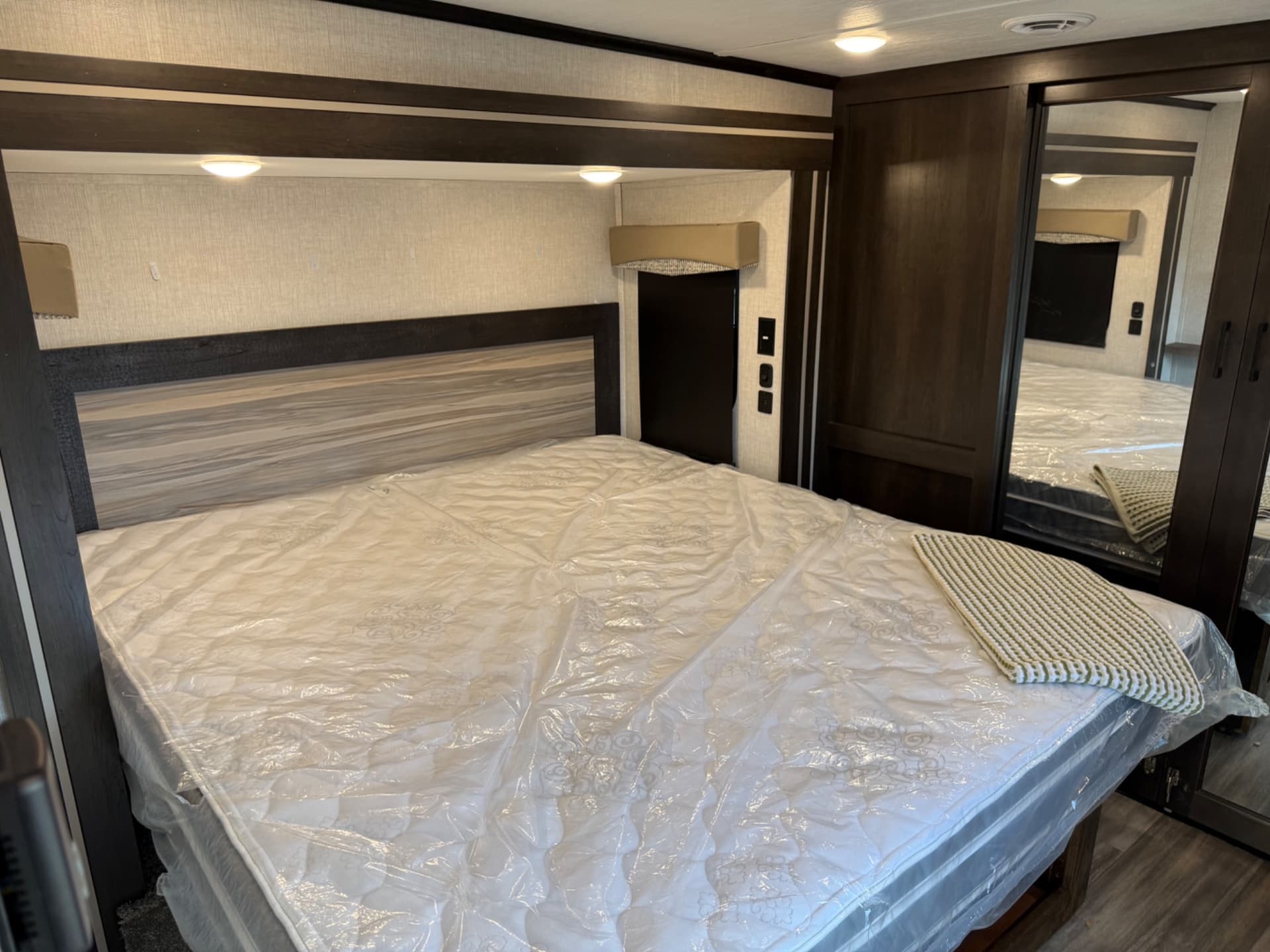 2022 CrossRoads 2022 CrossRoads Cruiser - thumbnail 44