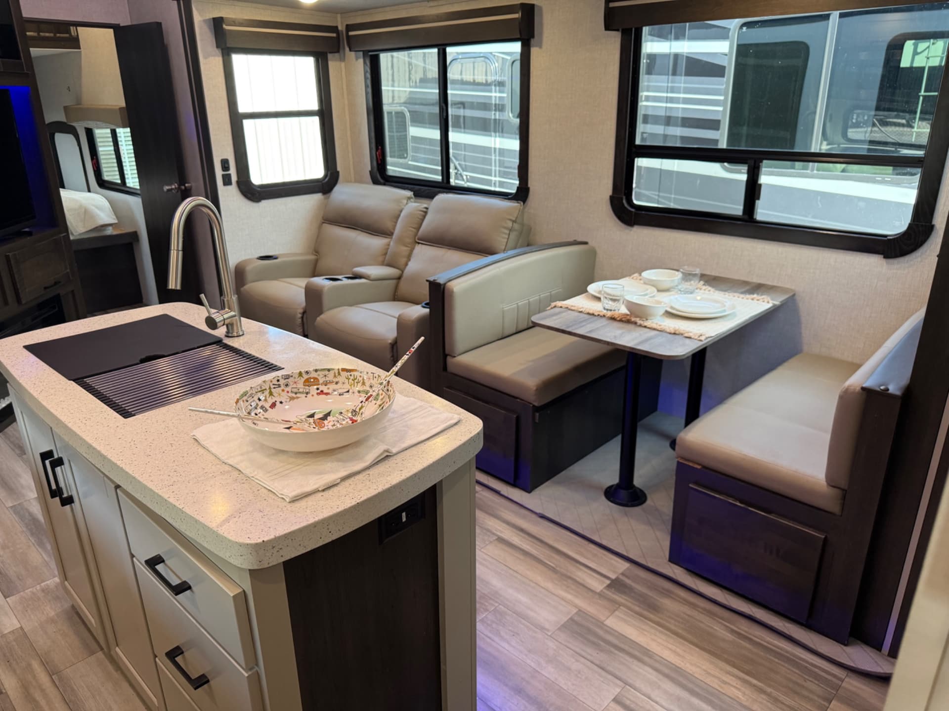 2022 CrossRoads 2022 CrossRoads Cruiser - thumbnail 55