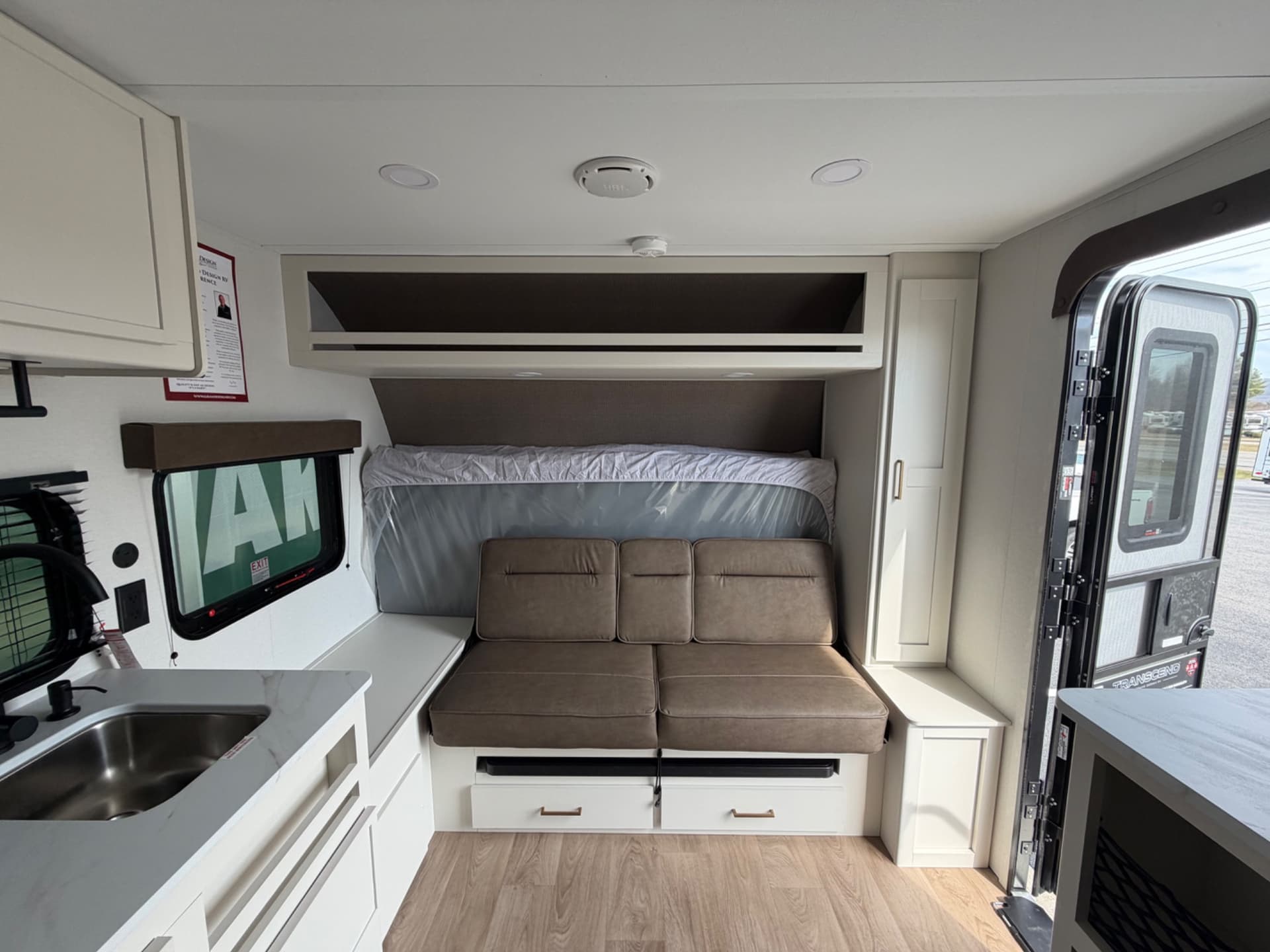 2026 Grand Design 2026 Grand Design Transcend - thumbnail 13