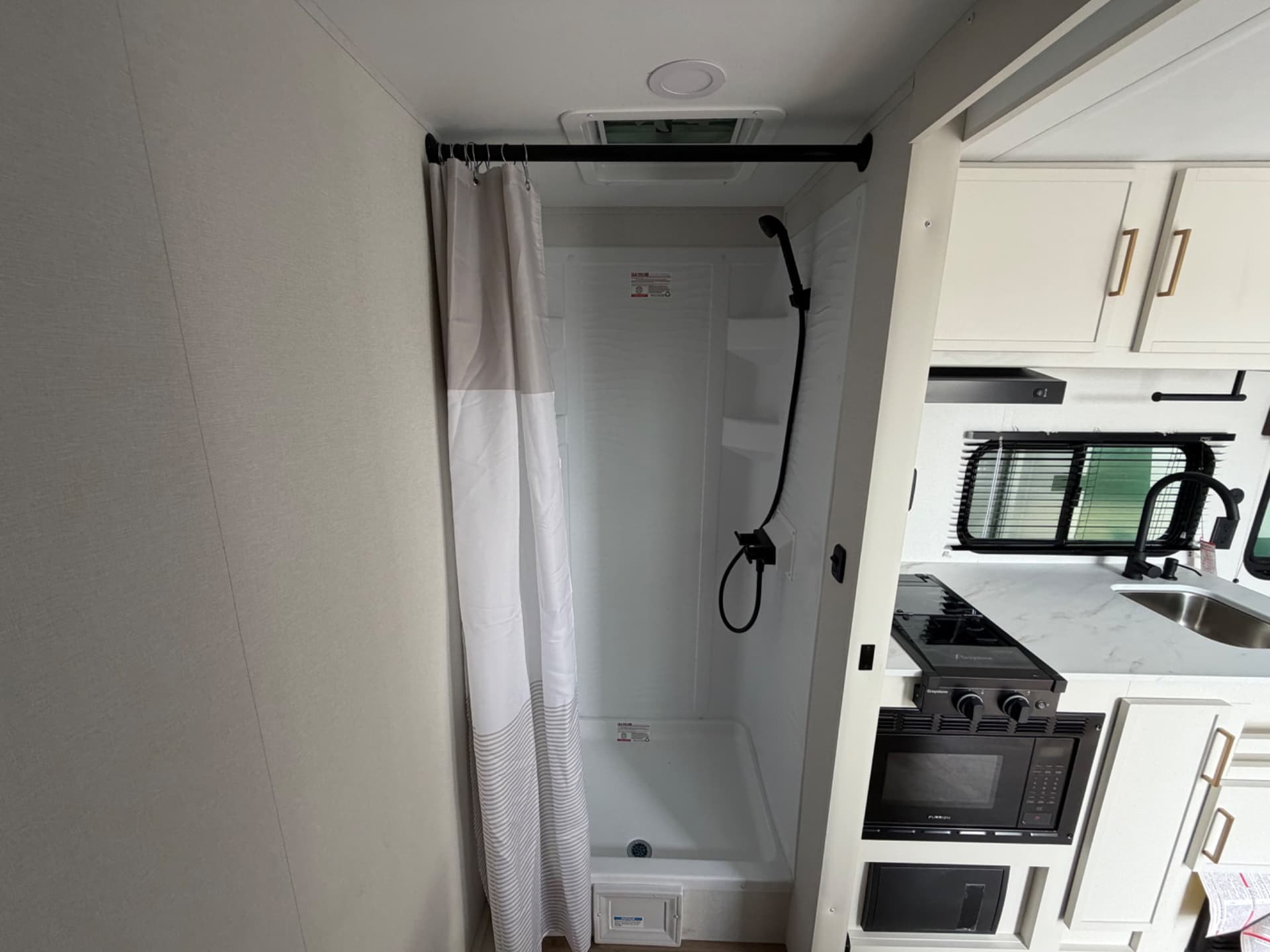 2026 Grand Design 2026 Grand Design Transcend - thumbnail 16