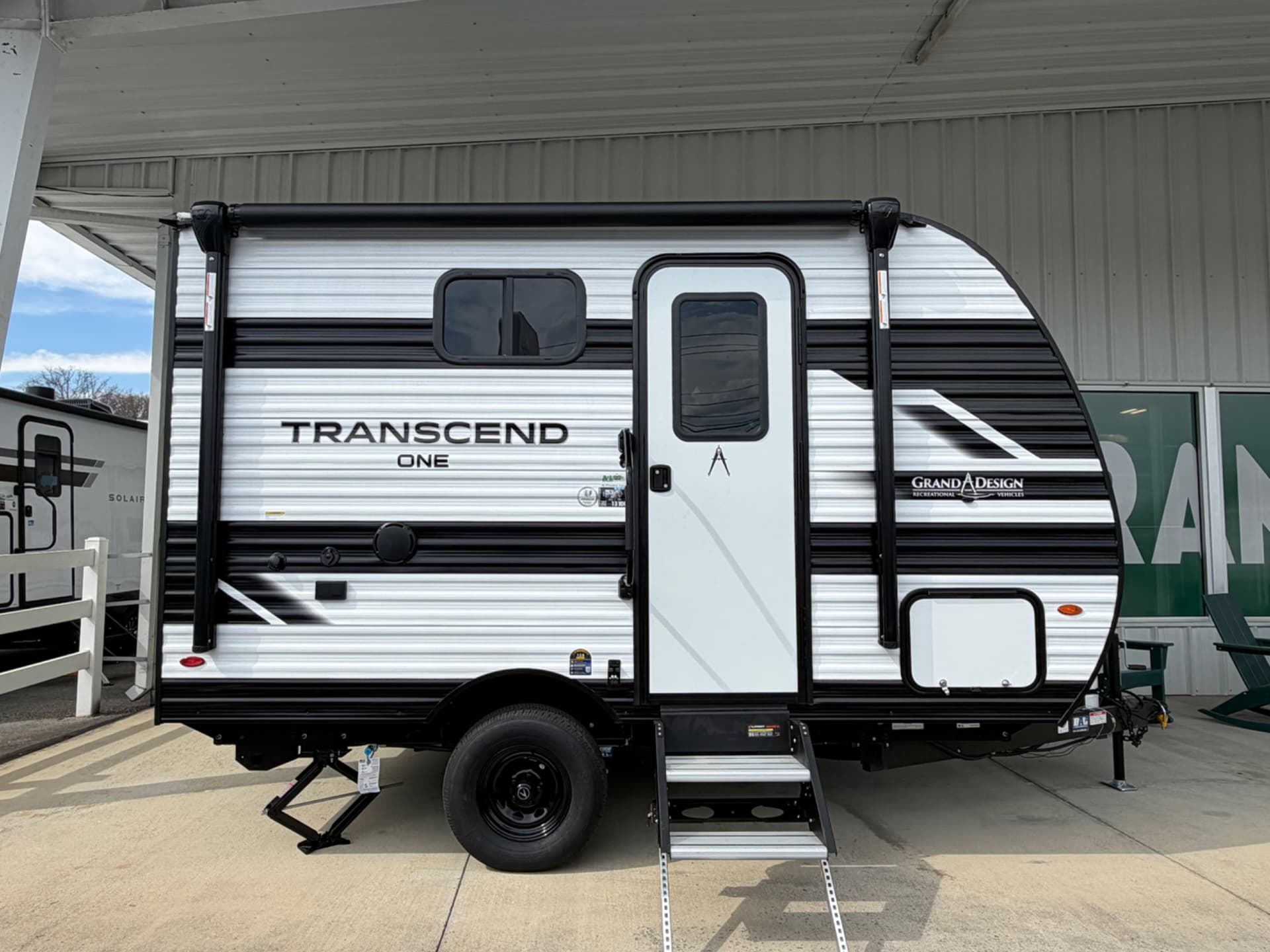 2026 Grand Design 2026 Grand Design Transcend - thumbnail 6