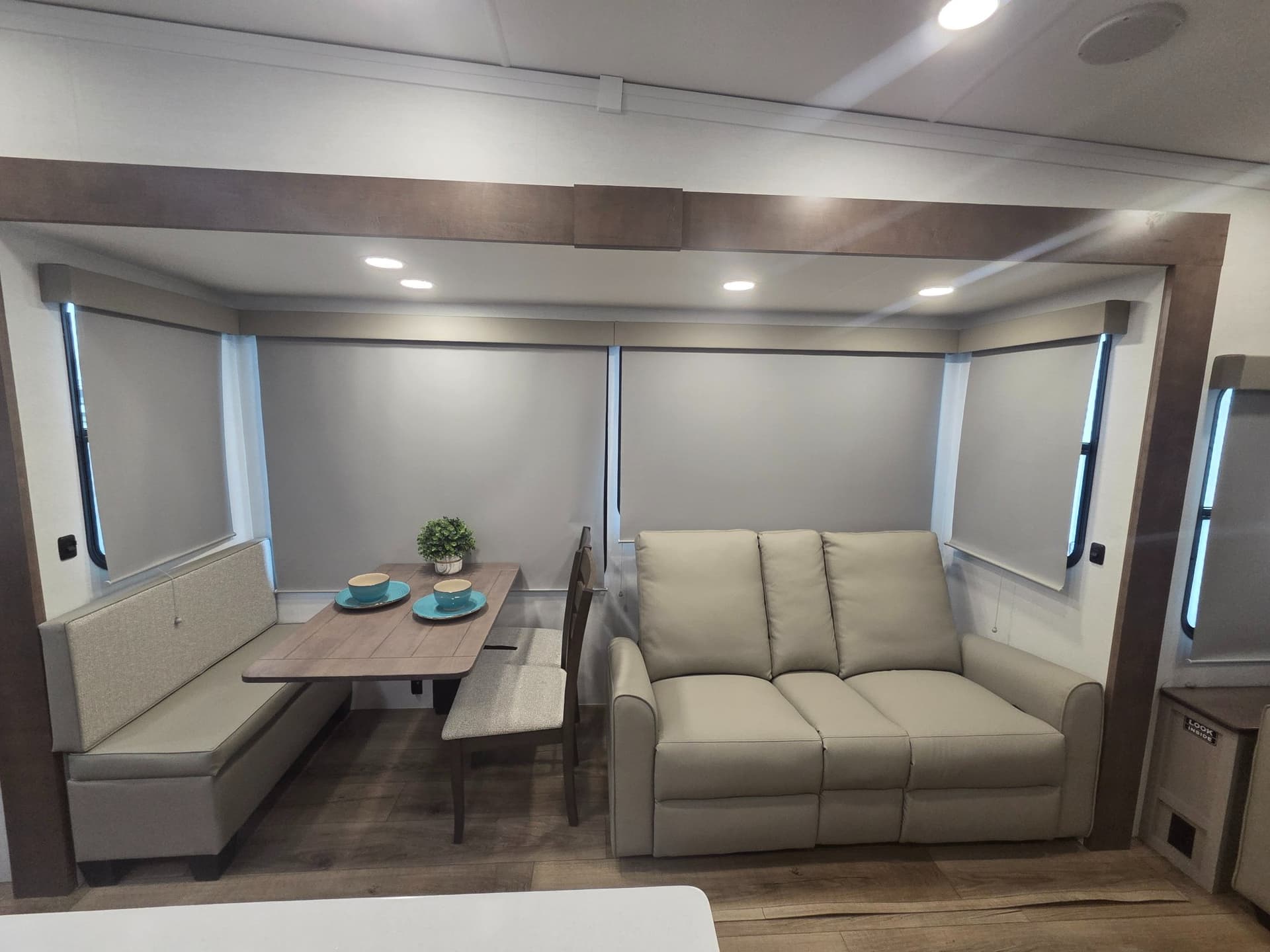 2026 Alliance RV 2026 Alliance RV Avenue - thumbnail 7