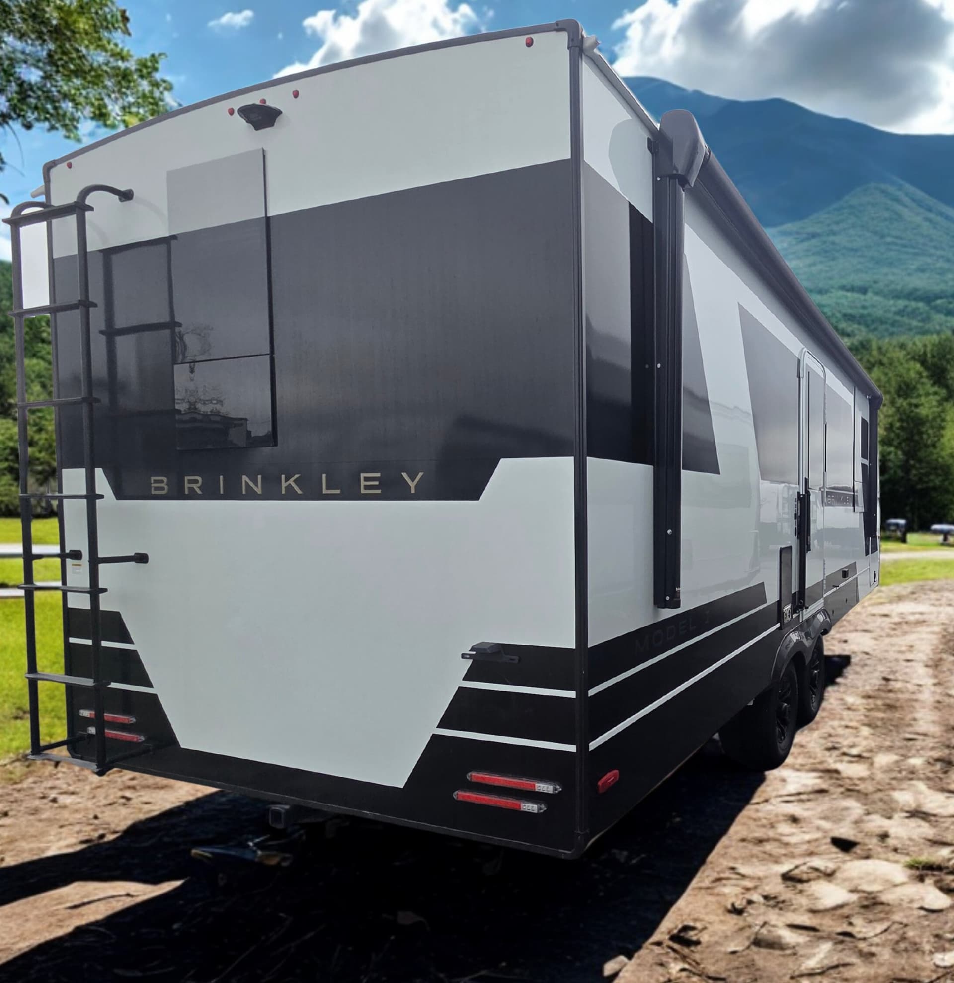 2026 Brinkley RV 2026 Brinkley RV Model IX - thumbnail 3