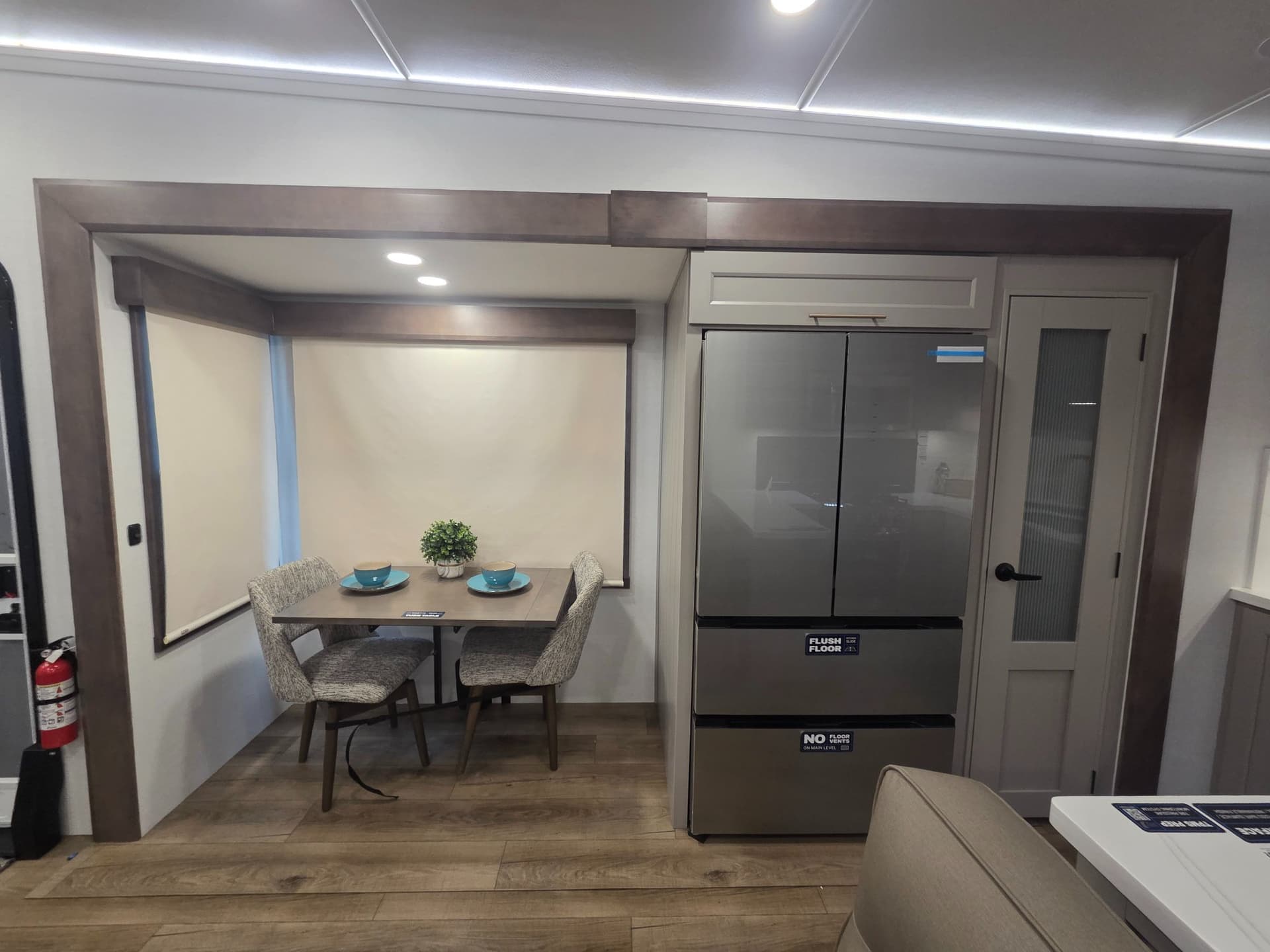 2026 Alliance RV 2026 Alliance RV Paradigm - thumbnail 7