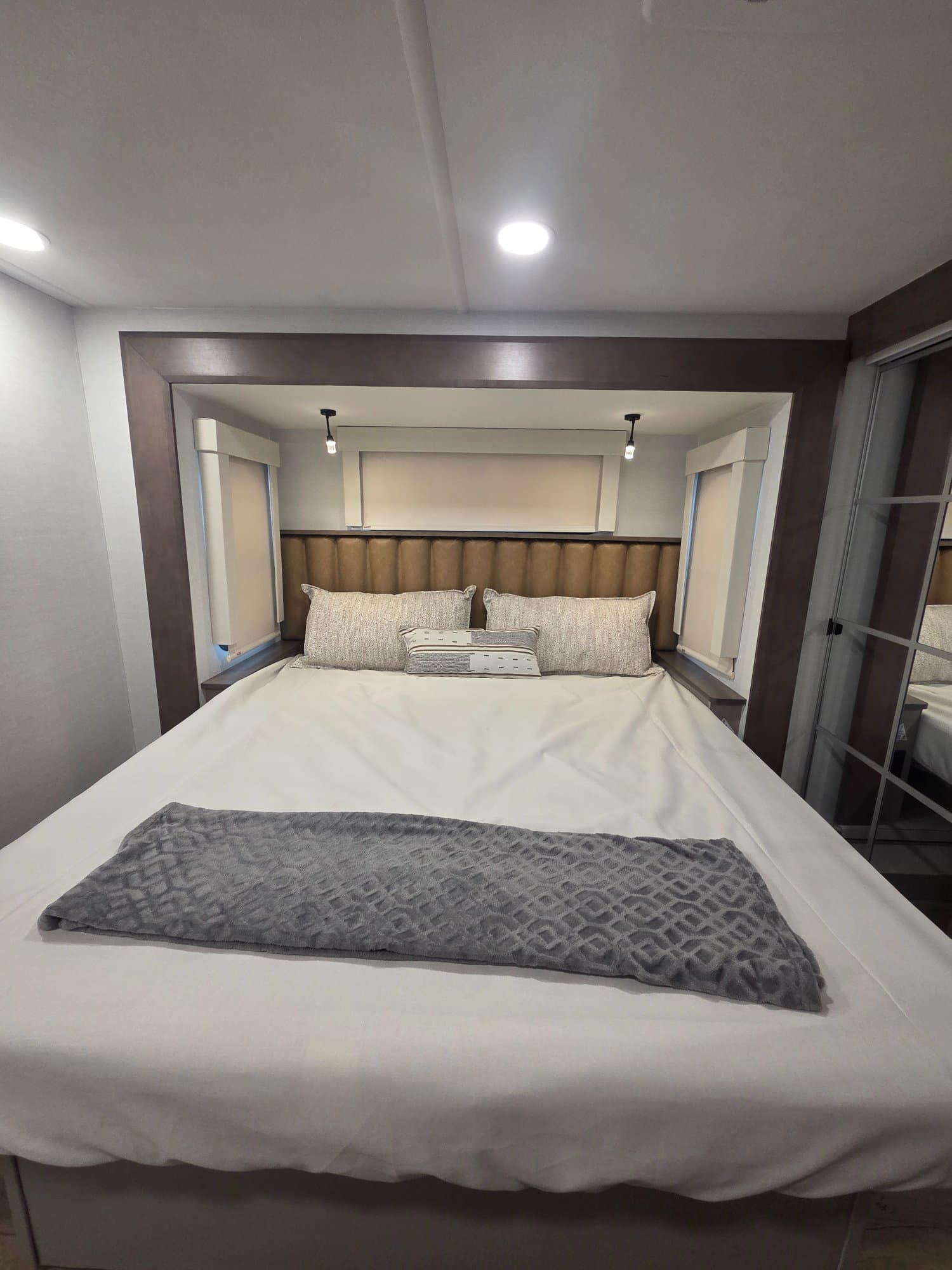 2026 Alliance RV 2026 Alliance RV Paradigm - thumbnail 21