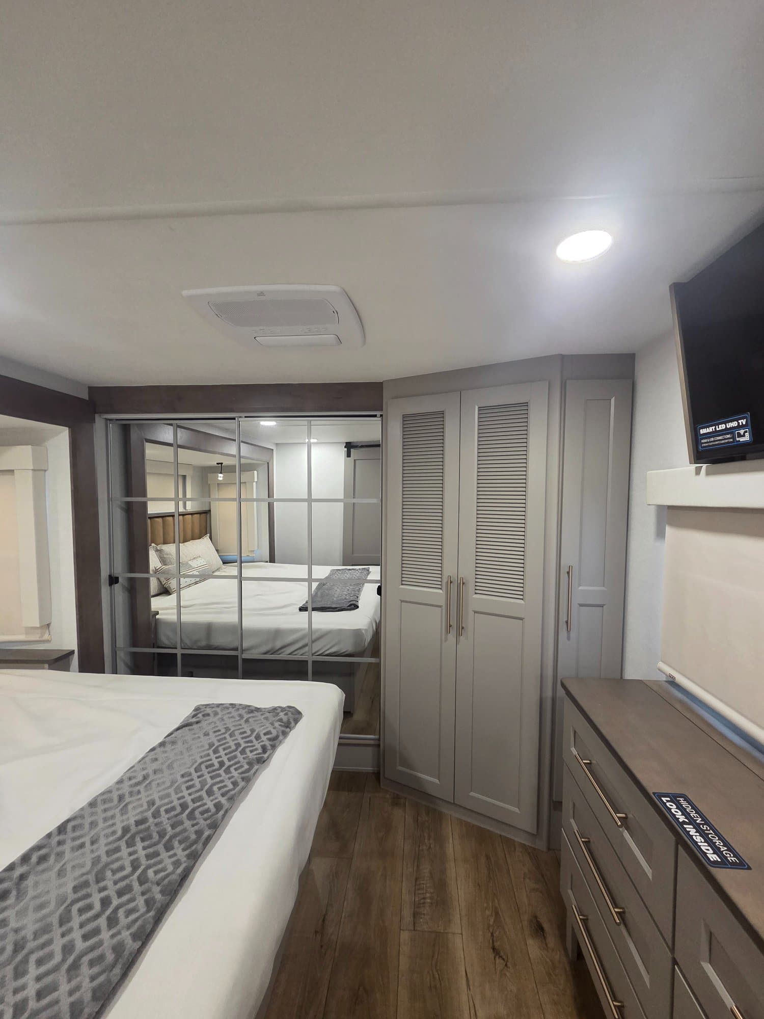 2026 Alliance RV 2026 Alliance RV Paradigm - thumbnail 22